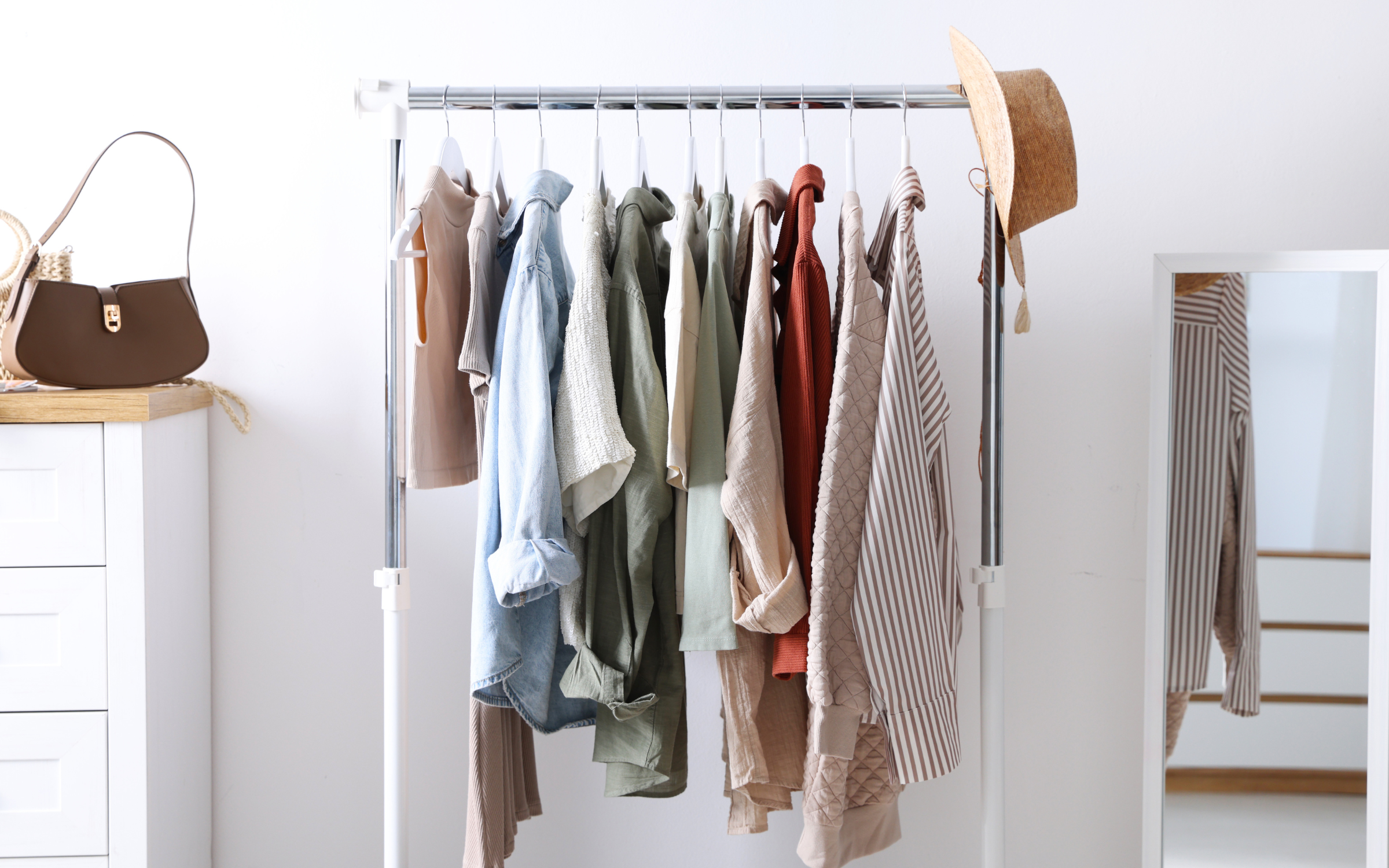 The Midsize Capsule Wardrobe After 50: 15 Pieces That Actually Get Worn