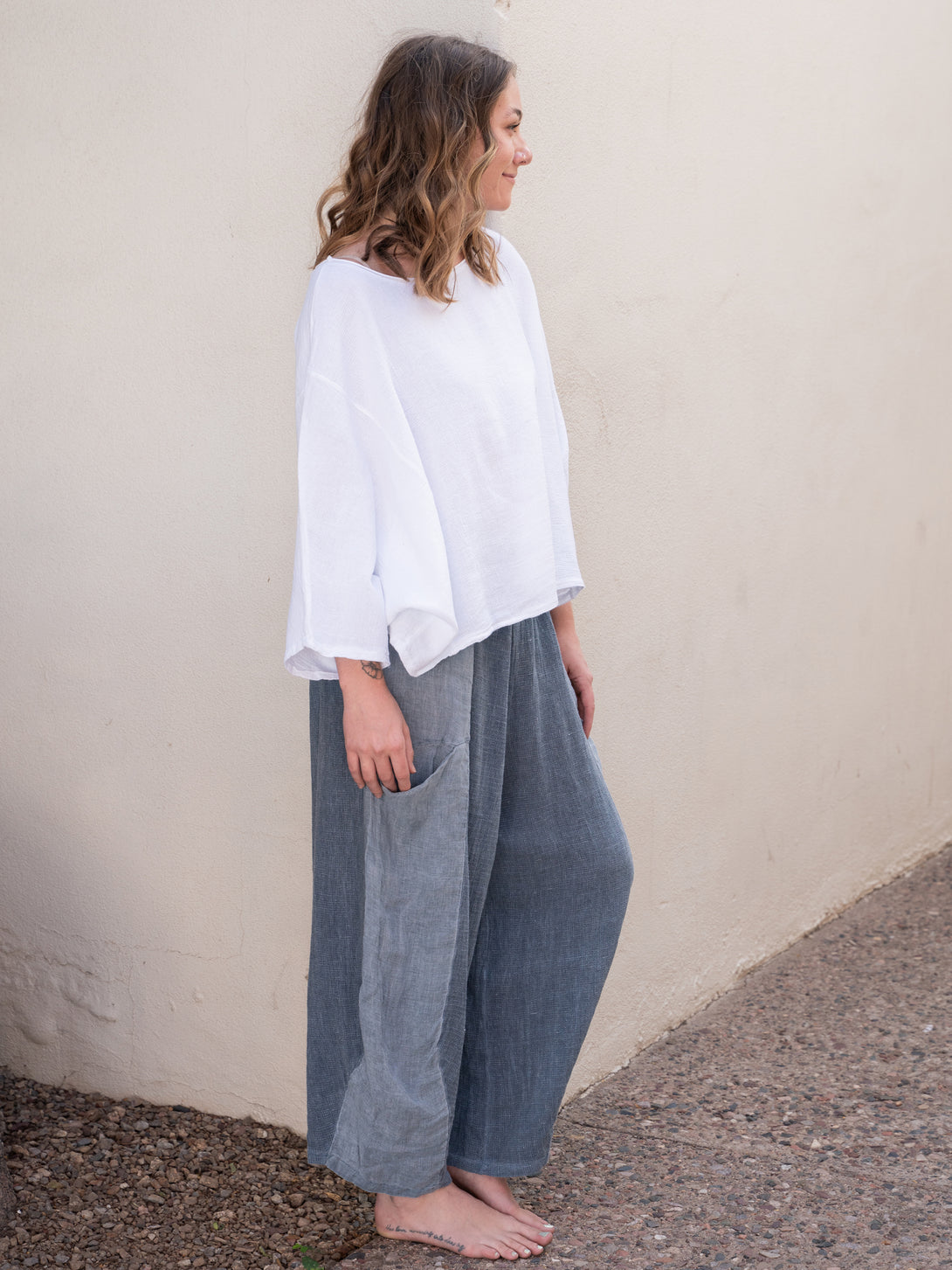 Conscious Coterie Michelle Linen Pant in Navy on model full side view