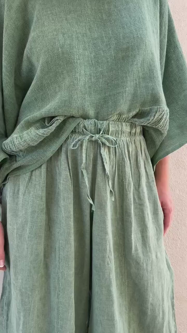 Conscious Coterie Tori Linen Top in Forest Green on model product video